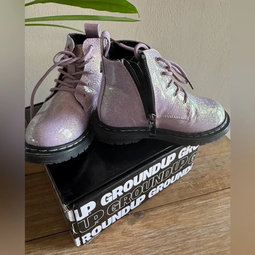EUC Ground up Toddler Lace-Up side zipper Pink shiny glitter Boots size 9